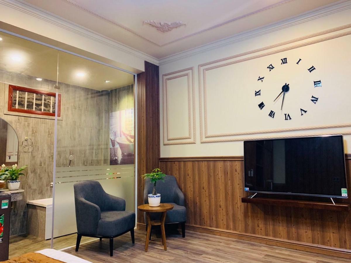 Hotel 10h